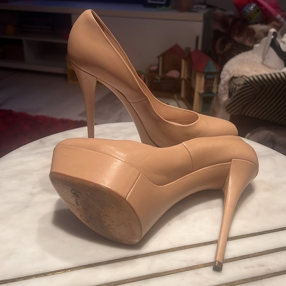 Nude high platform shoes. Sz 39 - Picture 4 of 9